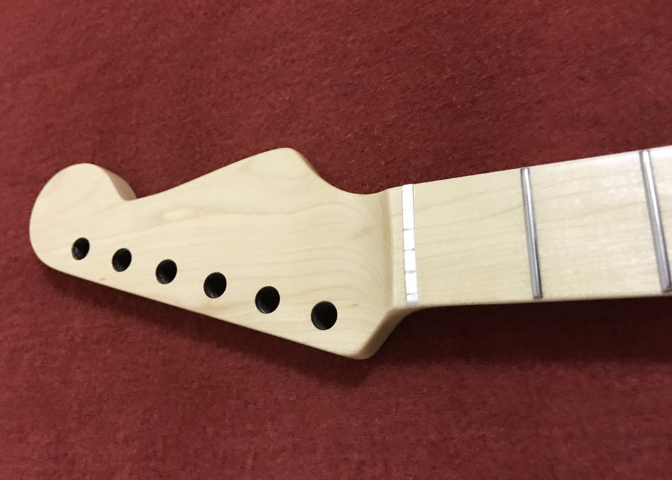 New,Heel End Trusss Rod Adjusting,Natural Color in Gloss Finish,Stratocaster Neck 21frets,Maple Fingerboard,10mm machine head mounting hole,fingerboard inlay black dots,free shipping