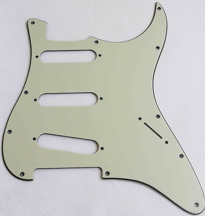 Stratocaster Standard pickguard 3ply,Mint Green, fits fender,but no potentiometer mountring holes
