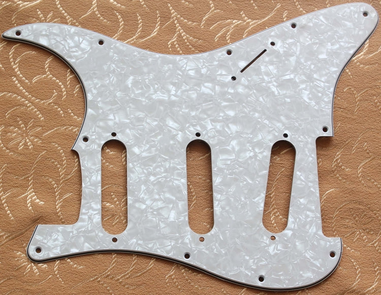 Stratocaster Standard pickguard 3ply,White Pearl,New Quality Pearl,fits fender,but no potentiometer mounting holes